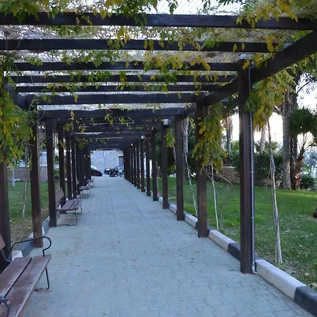 Lägenhet Ermita Casco Antiguo *